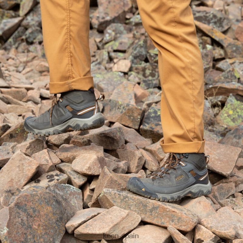 67LRTD492 Keen hombres targhee iii impermeable medio negro oliva-marrón dorado